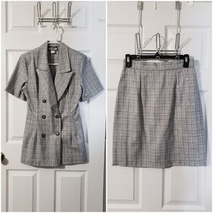 Juniors Black & White Pleated Blazer Jacket & Skirt by Wrapper